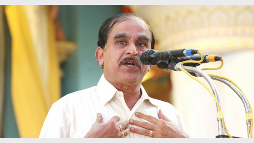 സന്യാസിമാരെക്കുറിച്ച് മന്ത്രി പറഞ്ഞാല് മന്ത്രിയെക്കുറിച്ച് പറയാന് നമുക്കും അവകാശമുണ്ട്: എന്. ഗോപാലകൃഷ്ണന്