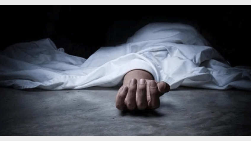 മരിച്ചുപോയ അക്കൗണ്ട് ഉടമ നേരിട്ടു ഹാജരായാലേ പണം പിൻവലിക്കാനാകൂ എന്ന് ബാങ്ക് അധികൃതർ; സ്ത്രീയുടെ അസ്ഥികൂടം കുഴിച്ചെടുത്ത് ബാങ്കിൽ ഹാജരാക്കി സഹോദരൻ