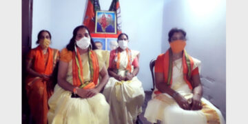 ഉണ്ണികുളത്ത് മഹിളാ മോര്‍ച്ച പ്രവര്‍ത്തകര്‍ നടത്തിയ ഉപവാസ സമരം