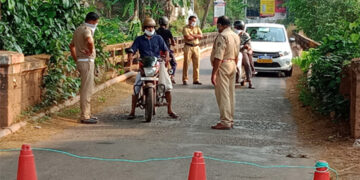 രതീഷ് ഇന്നലെ ഫേസ് ബുക്കിലിട്ട കുറിപ്പ്