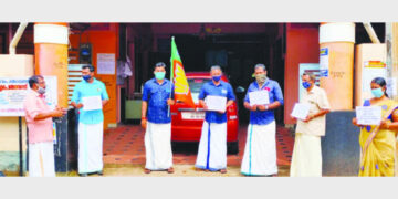 കരീപ്ര പഞ്ചായത്തോഫീസിനുമുന്നില്‍ ബിജെപി നടത്തിയ പ്രതിഷേധം