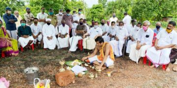 സത്യസായി ഓര്‍ഫനേജ് ട്രസ്റ്റ് നിര്‍മിക്കുന്ന സൗജന്യ ഡയാലിസിസ് കേന്ദ്രത്തിന്റെ കുറ്റിയടിക്കല്‍ ചടങ്ങിന്റെ ഭാഗമായുള്ള ഭൂമി പൂജ