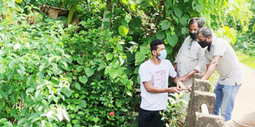 മുഖ്യപ്രതി ശ്രീകുമാറിനെ കൊലപാതകം നടന്ന സ്ഥലത്തെത്തിച്ച് പോലീസ് തെളിവെടുക്കുന്നു