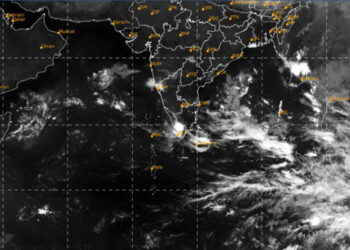 തുലാമഴയുടെ ഭാഗമായി വടക്ക് കിഴക്കന്‍ മേഖലയില്‍ നിന്ന് രാജ്യത്തേക്ക് മഴ മേഘങ്ങള്‍ എത്തുന്നു