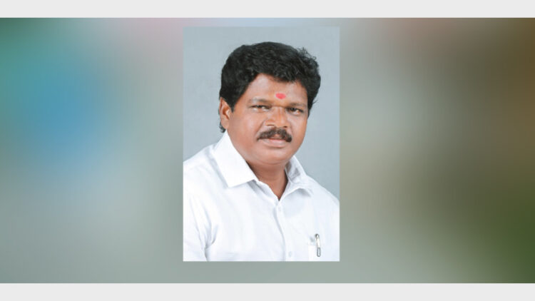 തൊടുപുഴ ബ്ലോക്ക് പഞ്ചായത്ത് ഇടവെട്ടി ഡിവിഷന്‍ സ്ഥാനാര്‍ത്ഥി സുരേഷ് കണ്ണന്‍