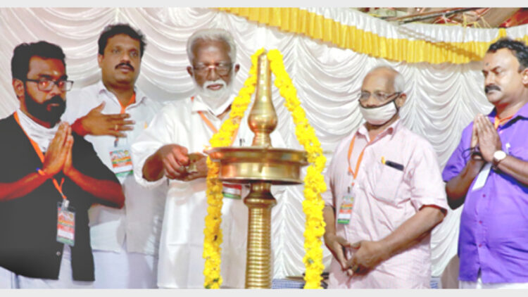 കൊട്ടാരക്കര മണ്ഡലത്തിലെ ശിബിരം കുമ്മനം രാജശേഖരന്‍ ഉദ്ഘാടനം ചെയ്യുന്നു