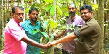 സർഗ സംസ്കൃതി പ്രവർത്തകർ ഏങ്ങണ്ടിയൂരിൽ നടത്തിയ മധു അനുസ്മരണം