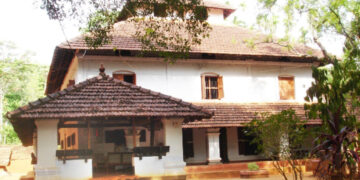 ആനക്കര വടക്കത്ത് തറവാട്‌