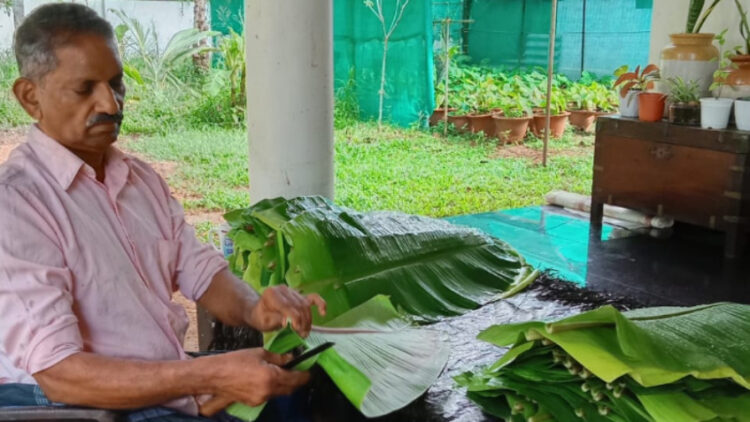 തൂശനിലയുമായി കൂപ്ലിക്കാട് ചാക്കോ