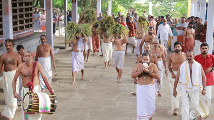 തിരുവില്വാമല ശ്രീവില്വാദ്രിനാഥ ക്ഷേത്രത്തില്‍ നടന്ന ഇല്ലംനിറ ചടങ്ങുകള്‍