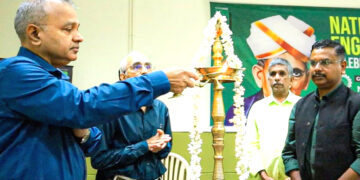 കോഴിക്കോട് എന്‍ഐടിയില്‍ സ്വദേശി സയന്‍സ് മൂവ്‌മെന്റ് സംഘടിപ്പിച്ച ഓള്‍കേരള സിവില്‍ എന്‍ജിനീയറിങ് ക്വിസ് മത്സരത്തിന്റെ ഉദ്ഘാടനം കോഴിക്കോട് എന്‍ഐടി ഡയറക്ടര്‍ പ്രൊഫ. പ്രസാദ് കൃഷ്ണ നിര്‍വ്വഹിക്കുന്നു