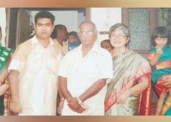 തക്കാക്കോ കുടുംബത്തോടൊപ്പം (ഫയല്‍ ചിത്രം)