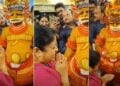 തിരുവപ്പനും പറശ്ശിനിക്കടവ് മുത്തപ്പനും ചിത്രയെ അനുഗ്രഹിക്കുന്നു, പ്രസാദം നല്‍കുന്നു (വലത്തേയറ്റം)