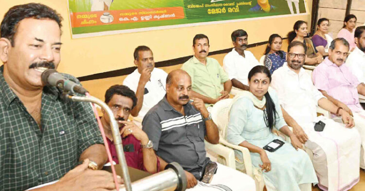 എന്‍ഡിഎ പെരുമ്പാവൂര്‍ നിയോജക മണ്ഡലം തെരഞ്ഞെടുപ്പ് കണ്‍വന്‍ഷന്‍ ബിജെപിസംസ്ഥാന ഉപാധ്യക്ഷന്‍ മേജര്‍ രവി ഉദ്ഘാടനം ചെയ്യുന്നു