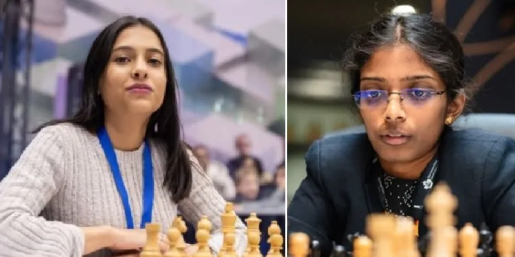 ദിവ്യ ദേശ് മുഖ് (ഇടത്ത്) ആര്‍.വൈശാലി (വലത്ത്)