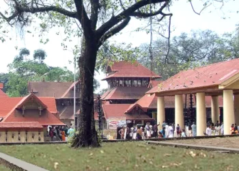 കൊടുങ്ങല്ലൂര്‍ ശ്രീ കുരുംബ ഭഗവതി ക്ഷേത്രം.