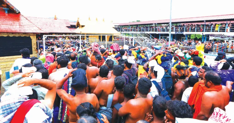 ശബരിമലയില്‍ ചിങ്ങം ഒന്നിന് അനുഭവപ്പെട്ട തിരക്ക്.