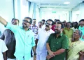 സെല്‍ഫിയോ സെല്‍ഫിഷോ... ആകാശപ്പാതയുടെ ഉദ്ഘാടനശേഷം സെല്‍ഫിയെടുക്കുന്ന മന്ത്രി എം.ബി രാജേഷ്.                           ജന്മഭൂമി