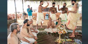 പാലക്കാട് ധോണിയില്‍ സൈന്ധവ പ്രതിഷ്ഠാനത്തിന്റെ നേതൃത്വത്തില്‍ നടക്കുന്ന മഹാസര്‍പ്പയജ്ഞത്തോടനുബന്ധിച്ച് നടന്ന യജ്ഞയജമാന- യജമാനിനി ശുദ്ധി