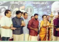 തിക്കുറിശ്ശി ഫൗണ്ടേഷന്‍ സില്‍വര്‍ ജൂബിലി ആഘോഷത്തിന്റെയും  തിക്കുറിശ്ശി സുകുമാരന്‍ നായരുടെ നൂറ്റിയെട്ടാം ജന്മദിന ആഘോഷത്തിന്റെയും ഉദ്ഘാടനം ചലച്ചിത്ര നടി ഷീല നിര്‍വഹിക്കുന്നു