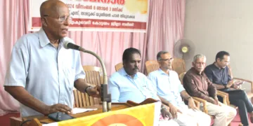 വഖഫ് ഭീകരതയെ തുറന്നുകാട്ടി ഹിന്ദു ഐക്യവേദിയുടെ നേതൃത്വത്തില്‍ കോട്ടയത്തു സംഘടിപ്പിച്ച  ജാഗരണ സമ്മേളനം പദ്മശ്രീ ഡോ.സി.ഐ. ഐസക് ഉദ്ഘാടനം ചെയ്യുന്നു.