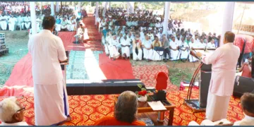 ഏളക്കുഴിയില്‍ പഴശ്ശിരാജ സാംസ്‌കാരിക നിലയം സമര്‍പ്പണസഭയില്‍ ആര്‍എസ്എസ് സര്‍കാര്യവാഹ് ദത്താത്രേയ ഹൊസബാളെ സംസാരിക്കുന്നു