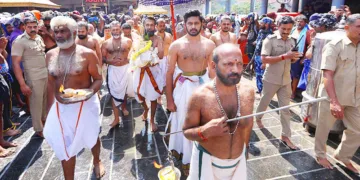 സന്നിധാനത്ത് ഇന്നലെ നടന്ന കളഭം എഴുന്നള്ളിപ്പ്‌