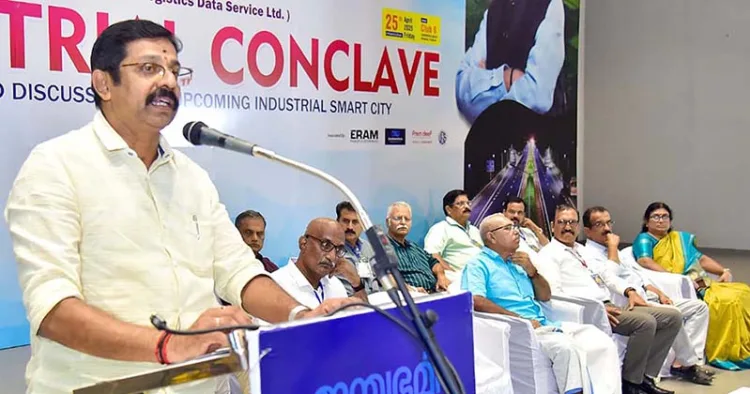 സമാപനയോഗം ബിജെപി സംസ്ഥാന ജനറല്‍ സെക്രട്ടറിയു സംഘാടക സമിതി ചെയര്‍മാനുമായ സി. കൃഷ്ണകുമാര്‍  ഉദ്ഘാടനം ചെയ്യുന്നു
