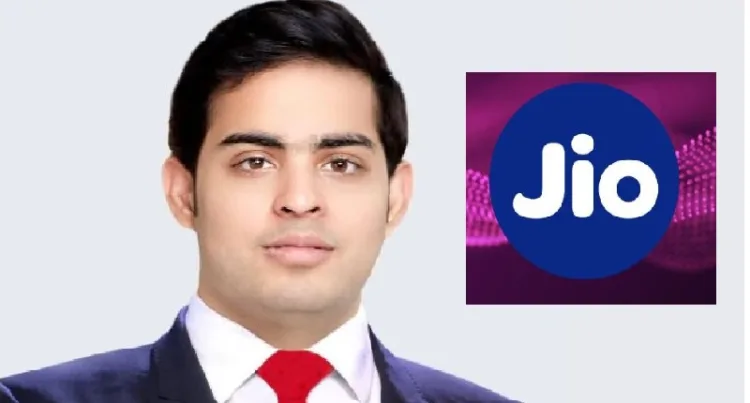 മുകേഷ് അംബാനിയുടെ മകനും ജിയോ മൊബൈല്‍ ചെയര്‍മാനുമായ ആകാശ് അംബാനി