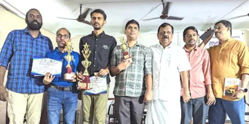 സംസ്ഥാന തല വിജയികള്‍ നൗഷാദ് ഇ.പി.(കോഴിക്കോട്), മുഹമ്മദ് റാഹില്‍(കണ്ണൂര്‍), മുഹമ്മദ് സാലിഹ്(കോഴിക്കോട്) എന്നിവര്‍ ജേ.സി. ഫൗണ്ടേഷന്‍ ചെയര്‍മാന്‍ ജെ.ജെ. കുറ്റിക്കാട്ടിനൊപ്പം