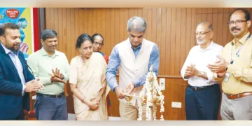 സമുദ്രോത്പന്ന വ്യവസായത്തിന് വികസന പദ്ധതി രൂപീകരിക്കുന്നതിന്റെ ഭാഗമായി സിഎംഎഫ്ആര്‍ഐയില്‍ നടന്ന വിദഗ്ദ്ധ സമ്മേളനം ഡോ. കെ.എന്‍. രാഘവന്‍ ഉദ്ഘാടനം ചെയ്യുന്നു