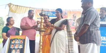 കല്‍പ്പറ്റയില്‍ നടന്ന ജനജാഗ്രതാ സദസ് ഹിന്ദു ഐക്യവേദി സംസ്ഥാന രക്ഷാധികാരി കെ.പി. ശശികല ടീച്ചര്‍ ഉദ്ഘാടനം ചെയ്യുന്നു