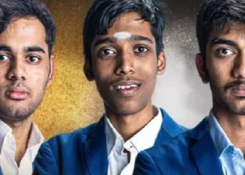 ഇന്ത്യന്‍ ചെസ് താരങ്ങളായ അര്‍ജുന്‍ എരിഗെയ്സി (ഇടത്ത്) പ്രജ്ഞാനന്ദ (നടുവില്‍) ഗുകേഷ് (വലത്ത്)