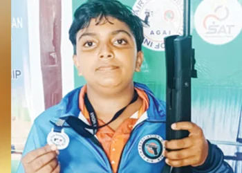 വെള്ളി മെഡലുമായി ഹൃതിക്ക് കൃഷ്ണന്‍ പി. ജി