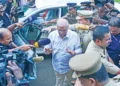 സെനറ്റ് ഹാളിലേക്ക് എത്തുന്ന ഗവര്‍ണര്‍ രാജേന്ദ്ര വിശ്വനാഥ് ആര്‍ലേക്കര്‍