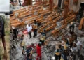 ഞായറാഴ്ച സിറിയയിലെ ഡമാസ്കസ് സെന്‍റ് ഏലിയാസ് ക്രിസ്ത്യന്‍ പള്ളിയില്‍ നടന്ന സ്ഫോടനത്തിന് ശേഷമുള്ള പള്ളിയുടെ അകത്തെ ദൃശ്യം;.അമേരിക്ക സിറിയയില്‍ ബാഷര്‍ അല്‍ അസ്സാദിനെ ഭരണത്തില്‍ നിന്നും തൂത്തെറിഞ്ഞത് ഐഎസ് ഉള്‍പ്പെടെയുള്ള ആഭ്യന്തരഗ്രൂപ്പുകളുടെ സഹായത്തോടെയാണ്