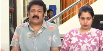 നടനും ബിജെപി നേതാവുമായ  കൃഷ്ണകുമാറും മകള്‍ ദിയ കൃഷ്ണയും