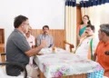 മാനന്തവാടി രൂപതയ്ക്ക് കീഴിലുള്ള പാലേമാട് സെ.  തോമസ് ചര്‍ച്ച് സന്ദര്‍ശിച്ച് ഫാ. തോമസ് പരിന്തനോലിലുമായി കൂടിക്കാഴ്ച നടത്തുന്ന എന്‍ഡിഎ സ്ഥാനാര്‍ത്ഥി  
അഡ്വ. മോഹന്‍ ജോര്‍ജ്