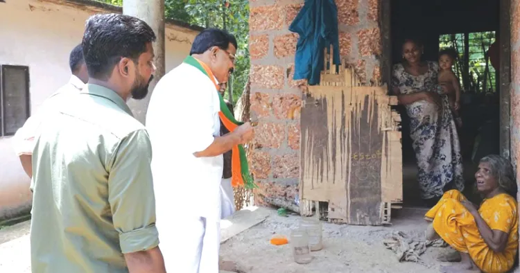 പുലിമുണ്ട, കുറ്റിമുണ്ട ഉന്നതികളില്‍ എന്‍ഡിഎ സ്ഥാനാര്‍ത്ഥി അഡ്വ. മോഹന്‍ ജോര്‍ജ് സന്ദര്‍ശിച്ചപ്പോള്‍