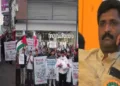 ജമാ അത്തെ ഇസ്ലാമിയുടെ വിദ്യാര്‍ത്ഥിവിഭാഗമായ എസ് ഐ ഒ കോഴിക്കോട്ടെ ടാറ്റാ സൂഡിയോയ്ക്കെതിരെ നടത്തിയ പ്രതിഷേധം (ഇടത്ത്)