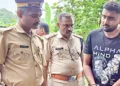 കല്ലൂര്‍ക്കാട് പോലീസ് സ്റ്റേഷനിലെ ഗ്രേഡ് എസ്‌ഐയെ 
കാര്‍ കയറ്റി കൊല്ലാന്‍ ശ്രമിച്ച കേസിലെ മുഖ്യപ്രതി 
മുഹമ്മദ് ഷെരീഫിനെ തെളിവെടുപ്പിന് സംഭവസ്ഥലത്ത് എത്തിച്ചപ്പോള്‍