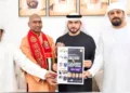 ദുബായില്‍ നടക്കുന്ന ആലുവ സര്‍വ്വമതസമ്മേളനശതാബ്ദി ആഘോഷത്തിന്റെ ബ്രോഷര്‍ സ്വാമി വീരേശ്വരാനന്ദയില്‍ നിന്നും ദുബായ് പോലീസ് മേധാവി മേജര്‍ ഡോ. ഒമര്‍ അല്‍ മസ്‌റൂക്കി ഏറ്റുവാങ്ങി പ്രകാശനം ചെയ്യുന്നു. അഹമ്മദ് മുഹമ്മദ് സലേ, ജാഫര്‍ അബൂബക്കര്‍ അഹ് മദി എന്നിവര്‍ സമീപം