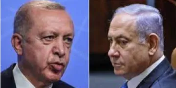 തുര്‍ക്കി പ്രസിഡന്‍റ് എര്‍ദോഗാന്‍ (ഇടത്ത്) ബെഞ്ചമിന്‍ നെതന്യാഹു (വലത്ത്)