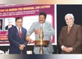ജസ്റ്റിസ് വി.ആര്‍. കൃഷ്ണയ്യര്‍ മെമ്മോറിയല്‍ നിയമ പ്രഭാഷണ ചടങ്ങ് സുപ്രീംകോടതി ചീഫ് ജസ്റ്റിസ് ബി.ആര്‍. ഗവായ് ഉദ്ഘാടനം ചെയ്യുന്നു. എസ്‌കെഎസ് ഫൗണ്ടേഷന്‍ ഫോര്‍ ലോ ആന്‍ഡ് ജസ്റ്റിസ് പ്രസിഡന്റ് ജസ്റ്റിസ് ബാലകൃഷ്ണന്‍ നായര്‍, കേരള ഹൈക്കോടതി ചീഫ് ജസ്റ്റിസ് നിതിന്‍ ജാംദാര്‍, ജസ്റ്റിസ് ദേവന്‍ രാമചന്ദ്രന്‍, ഫൗണ്ടേഷന്‍ സെക്രട്ടറി അഡ്വ. സനന്ദ് രാമകൃഷ്ണന്‍ സമീപം