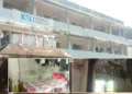 1. മെന്‍സ് ഹോസ്റ്റല്‍ കെട്ടിടം, 2.വിദ്യാര്‍ത്ഥികള്‍ കിടക്കുന്ന മുറിയുടെ ഭിത്തി നനഞ്ഞു കുതിര്‍ന്ന നിലയില്‍, 3. ശുചിമുറിയുടെ ഭിത്തി നനഞ്ഞു കുതിര്‍ന്ന നിലയില്‍, 4. മേല്‍ത്തട്ട് വിണ്ടുകീറി 
പൊട്ടിയ നിലയില്‍