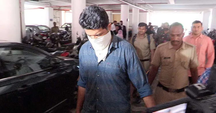 ഡാര്‍ക്ക്‌നെറ്റ് ലഹരിക്കേസിലെ മുഖ്യപ്രതി എഡിസണെ എറണാകുളം അഡീ. സെഷന്‍സ് കോടതിയില്‍ ഹാജരാക്കാനെത്തിച്ചപ്പോള്‍