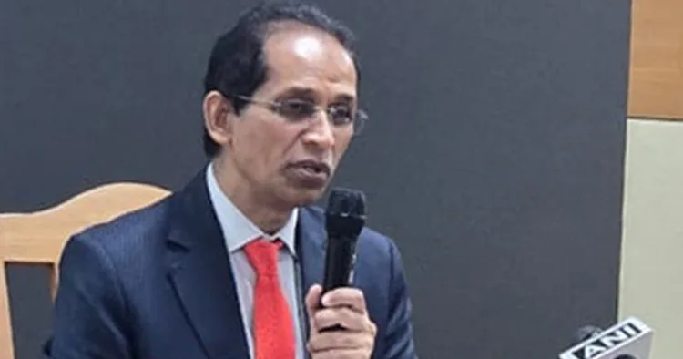 സെന്‍ട്രല്‍ ടാക്സ്, സെന്‍ട്രല്‍ എക്സൈസ് ആന്‍ഡ് കസ്റ്റംസ് തിരുവനന്തപുരം ചീഫ് കമ്മിഷണര്‍ എസ്.കെ. റഹ്മാന്‍ വാര്‍ത്താ സമ്മേളനത്തില്‍