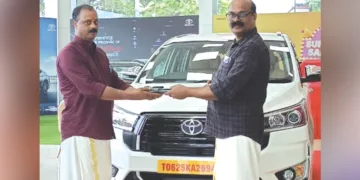 മലബാര്‍ ദേവസ്വം ബോര്‍ഡിലേക്ക് പുതുതായി വാങ്ങിയ ഇന്നോവ ക്രിസ്റ്റ