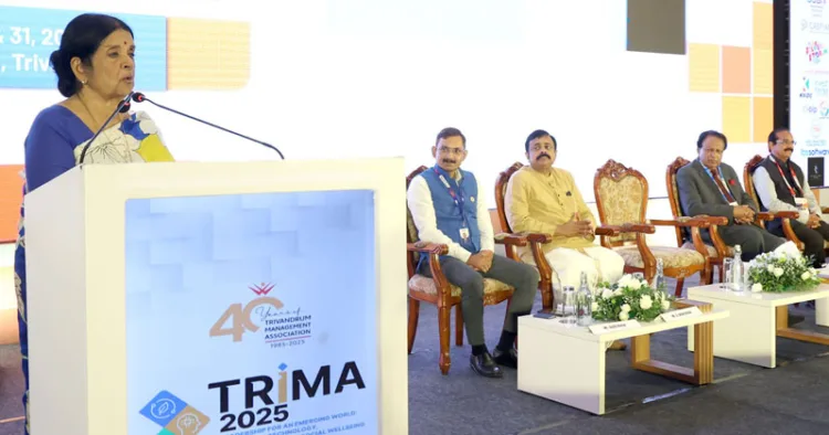 ട്രിവാന്ഡ്രം മാനേജ്മെന്റ് അസോസിയേഷന്റെ (ടിഎംഎ) ദ്വിദിന വാര്ഷിക മാനേജ്മെന്റ് കണ്വെന്ഷനായ 'ട്രിമ 2025' സമാപന സമ്മേളനത്തില് പൂയം തിരുനാള് ഗൗരി പാര്വതി ഭായ് സംസാരിക്കുന്നു. എസ്.ബി.ഐ ജനറല് മാനേജര് സുശീല് കുമാര്, ടിഎംഎ പ്രസിഡന്റ് ജി. ഉണ്ണികൃഷ്ണന്, മുന് അംബാസഡര് ടി.പി ശ്രീനിവാസന്, ടിഎംഎ സീനിയര് വൈസ് പ്രസിഡന്റ് സുരേഷ് കുമാര് ബി എന്നിവര് വേദിയില്.