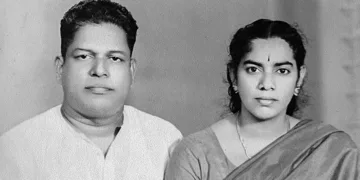 വിഎസും ഭാര്യ വസുമതിയും